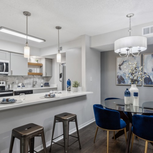 Kitchen Modern Kitchen With Breakfast Bar At The Victor Verdae Apartments